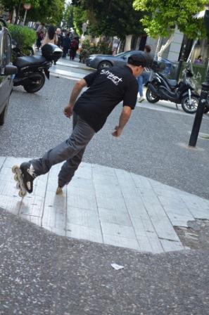 Street Souvlaki Διανομέας με Πατίνια 1